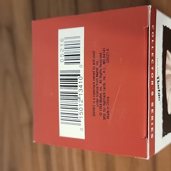 Holiday Barbie Ornament 1994 - Picture 12 of 12